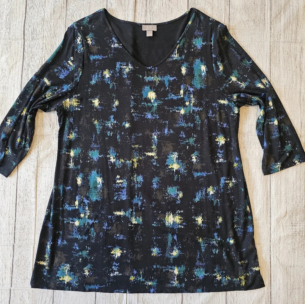 J. Jill Wearever Collection Size Large Abstract V-neck 3/4 Sleeve Top Stretchy